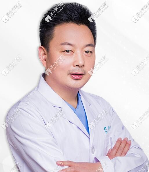 北京鈦植口腔門(mén)診部 向輝