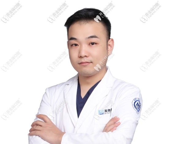 常州美奧口腔醫(yī)生劉健