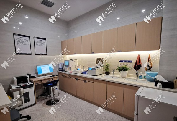 醫(yī)生的辦公室