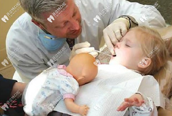 是否所有的兒童適合用束縛下的治療呢