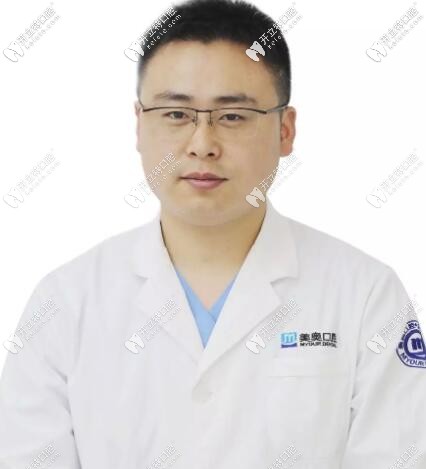 西安美奧口腔種植牙醫(yī)——王沖
