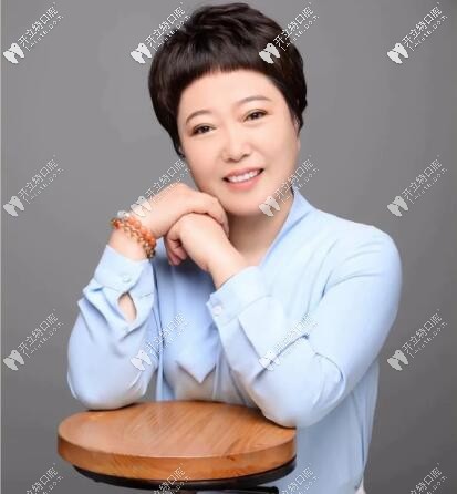 曹國新萬巨口腔院長