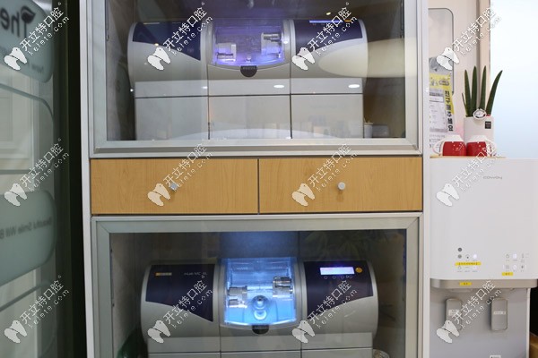 韓國橡樹牙科擁有多個瓷?？滔到y(tǒng)