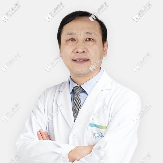 深圳格倫菲爾口腔集團(tuán)技術(shù)院長(zhǎng)姜偉濤