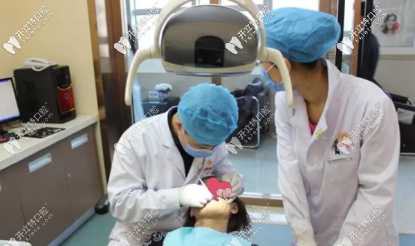 <!--<i data=20240703-sp></i>-->醫(yī)生的日常工作照 <!--<i data=20240703-sp></i>-->醫(yī)生的日常工作照