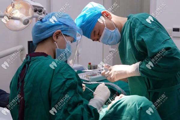 種植牙手術(shù)過程圖