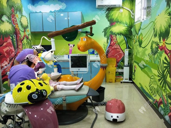 寶媽必知桂林市瑾帆口腔的兒童治牙特色,再看牙齒矯正價格