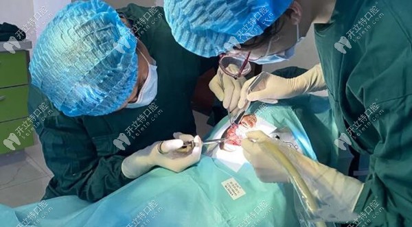 allon4種植手術(shù)