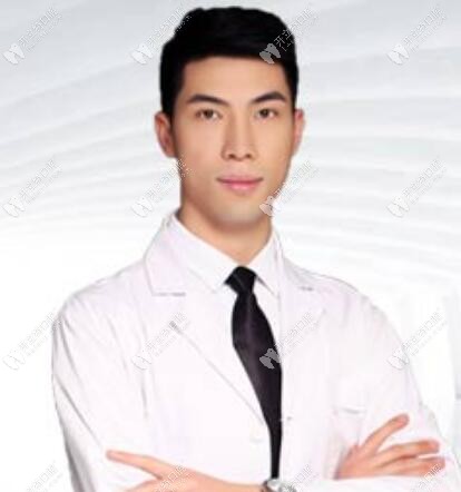 黔西金鉑士口腔胡誠醫(yī)生 黔西金鉑士口腔胡誠醫(yī)生